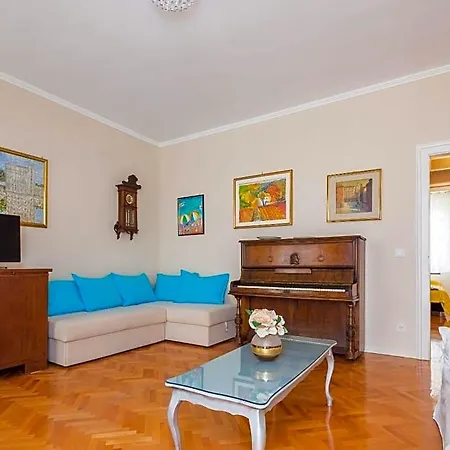 Klarina 4*