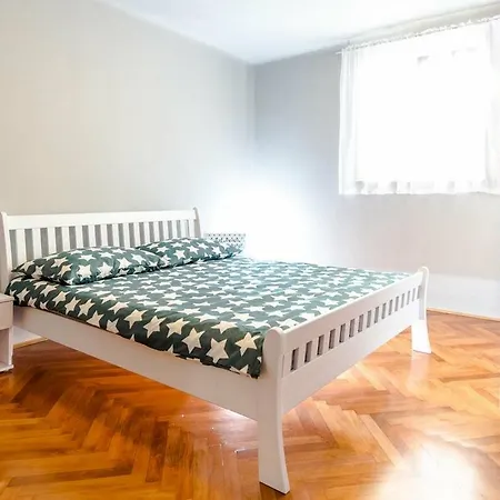 Готель Klarina 3*